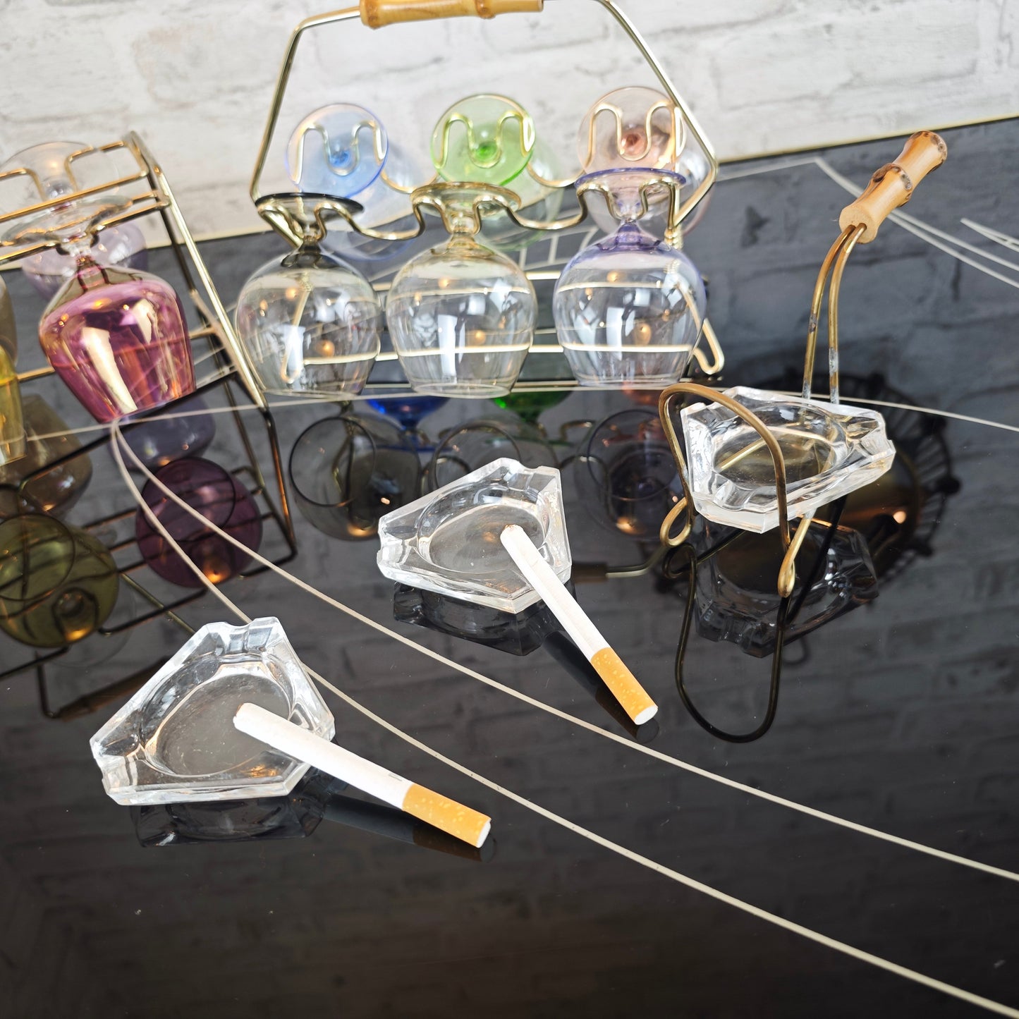 Midcentury Party Set 50er Jahre Schwenker Schnapsgläser Aschenbecher Brezelhalter Messing