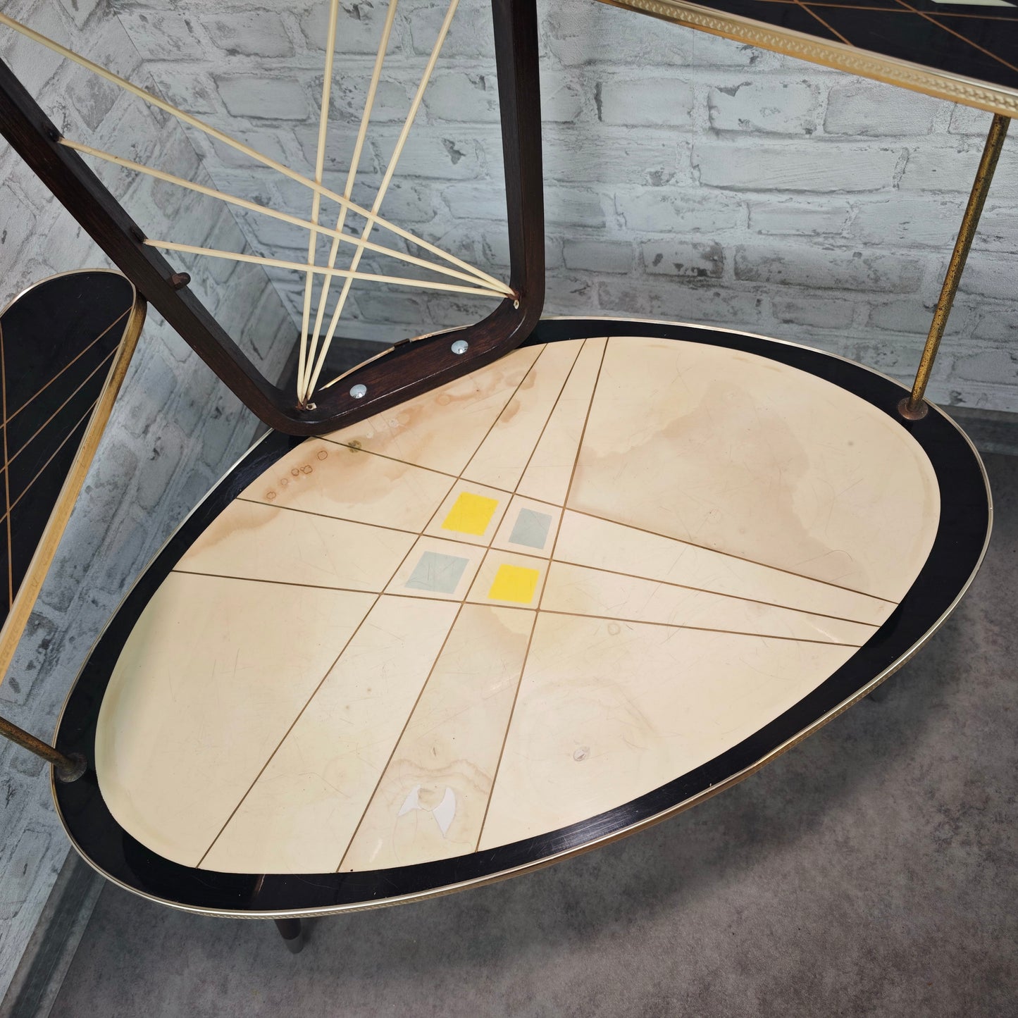 Midcentury Blumenhocker 50er Jahre Pflanzentisch Etagere mit Linienmuster Space Age Retro