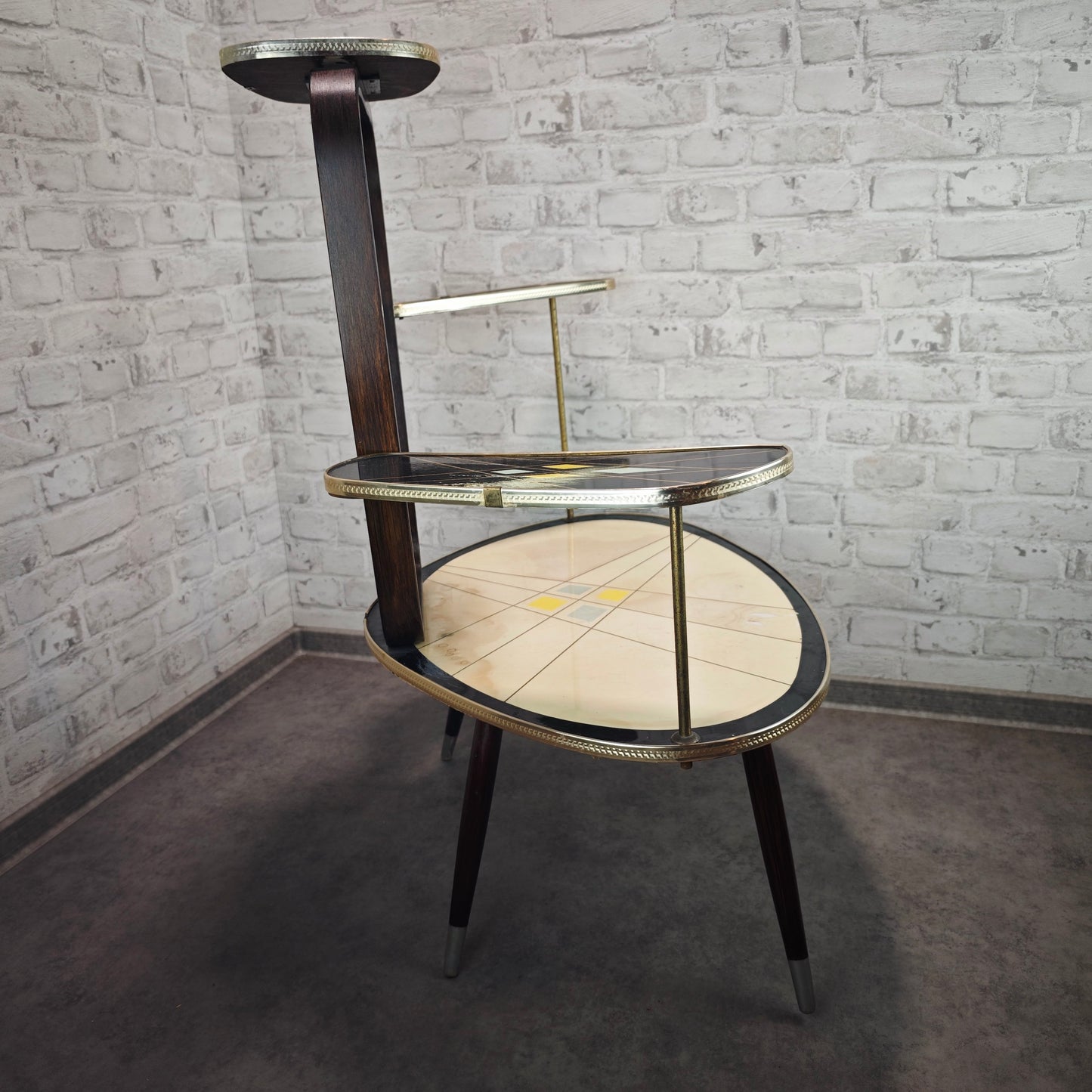 Midcentury Blumenhocker 50er Jahre Pflanzentisch Etagere mit Linienmuster Space Age Retro