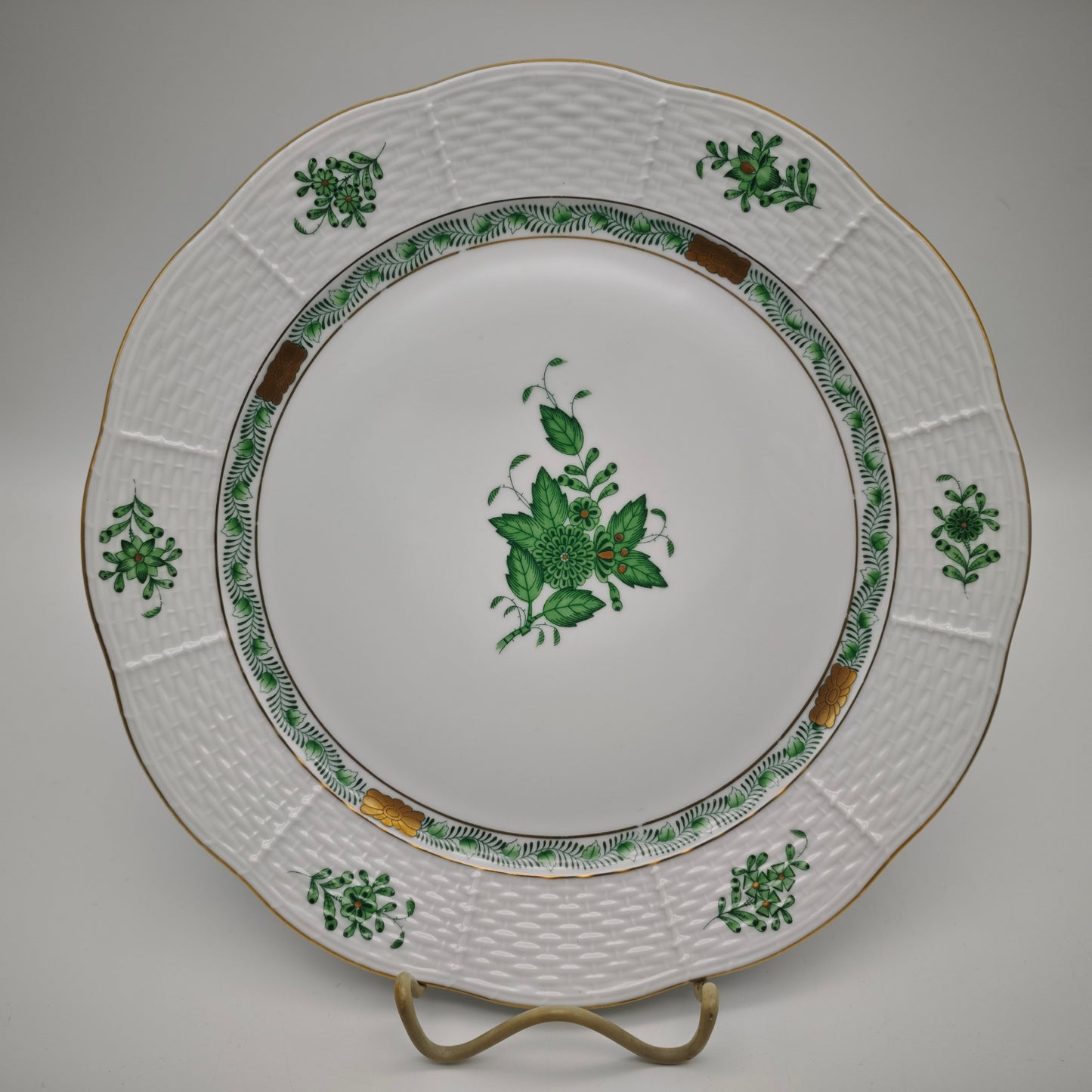 Herend Speiseteller Chinese Bouquet Apponyi Grün mit Goldrand Porzellan 25,5 cm Vintage Ungarn