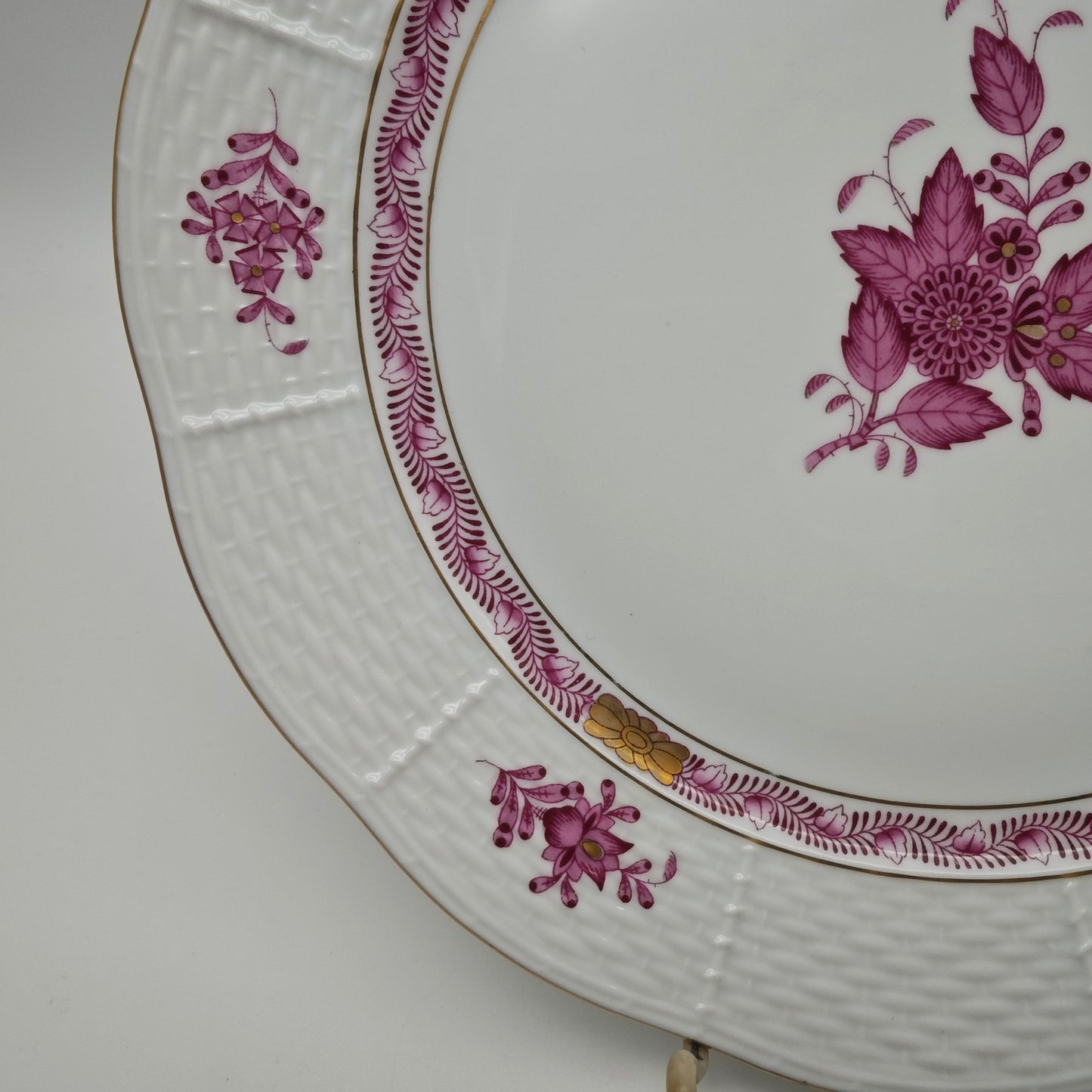 Herend Speiseteller Chinese Bouquet Apponyi Rot mit Goldrand Porzellan 25,5 cm Vintage Ungarn