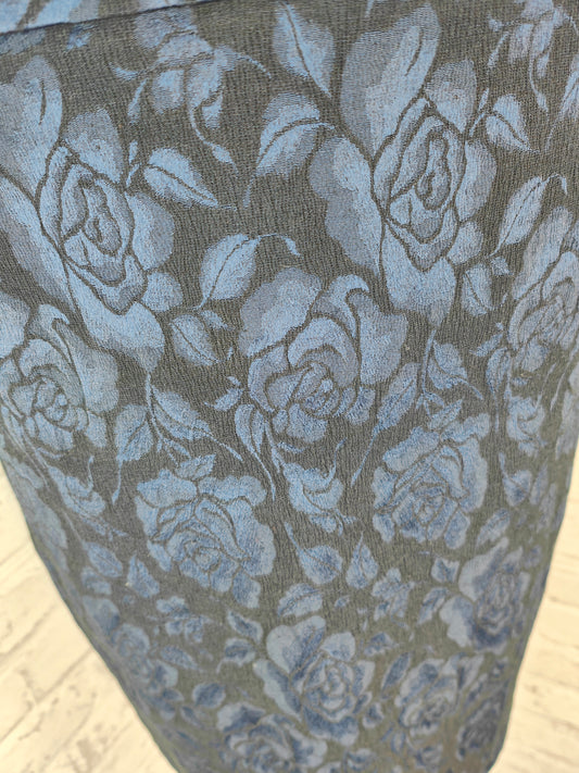 Jupe mini jupe tissée roses noir bleu foncé motif roses brillantes éclat festif noble taille Bianca. Jupe crayon en tissu crêpe 46