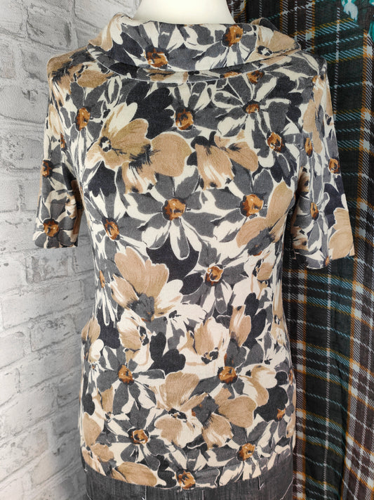 3-piece outfit set autumn midi jeans skirt & short sleeve turtleneck sweater natural earth tones flowers pattern mix scarf diagonal tartan style bundle complete look combinable set clothing package