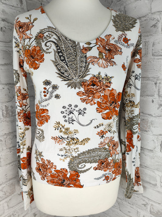 2-piece outfit set style bundle midi skirt A-line with belt dark blue & long-sleeved top white orange allover floral pattern paisley outfit skirt top clothing combination