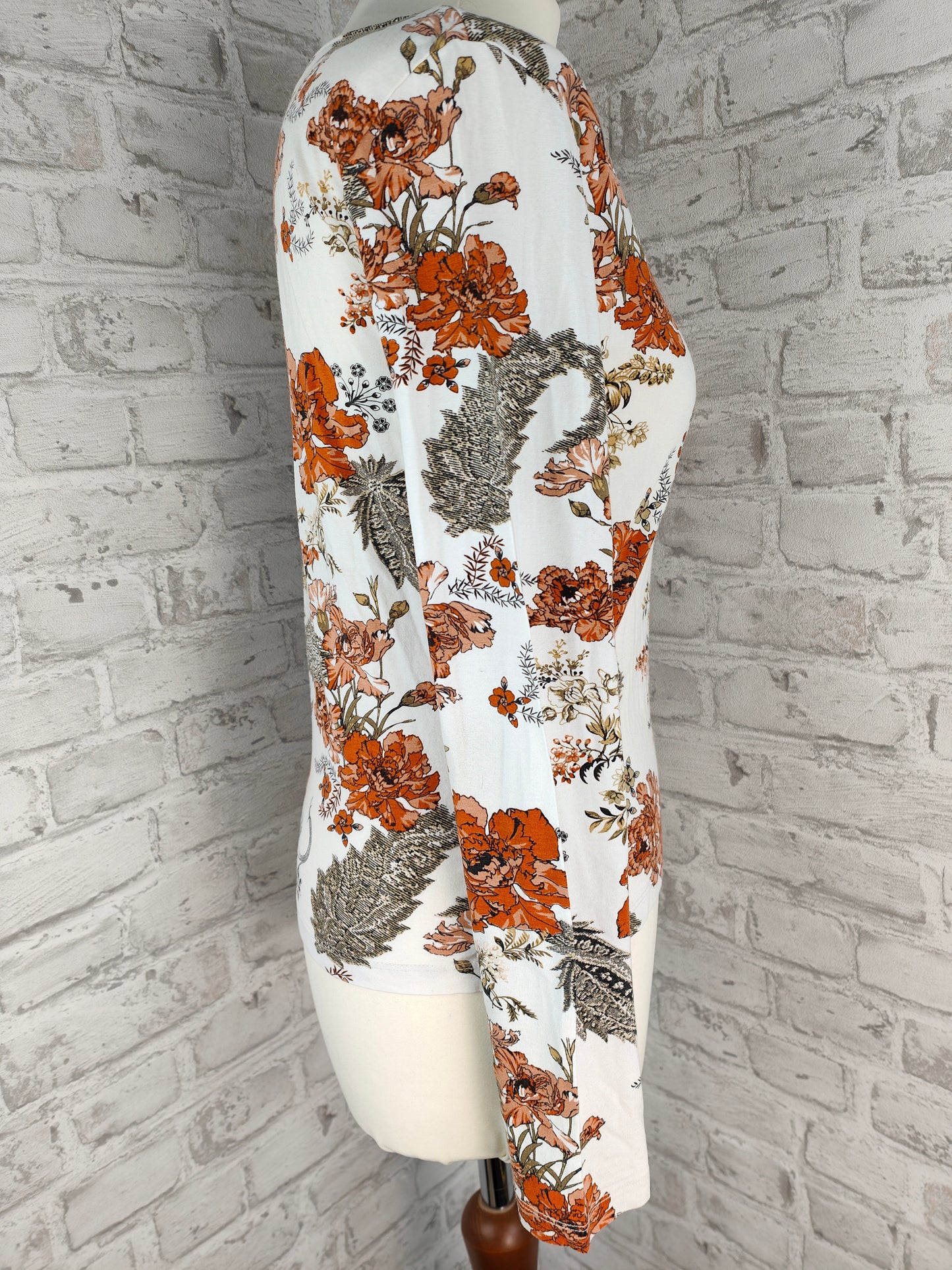Ensemble de 2 pièces style ensemble jupe midi ligne A avec ceinture bleu foncé et haut à manches longues blanc orange motif floral cachemire tenue jupe haut combinaison de vêtements