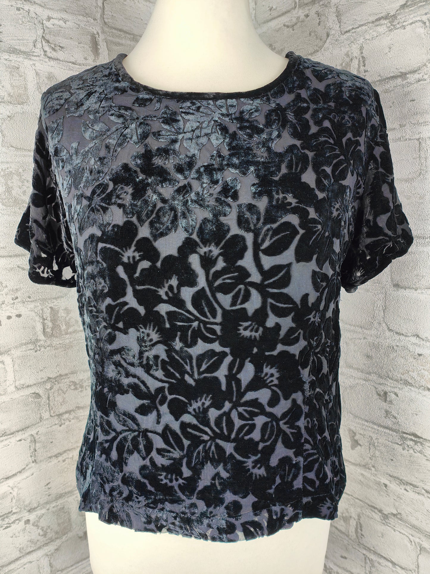Ensemble 2 pièces jupe en velours jupe en velours noir mini jupe fermée et haut en velours dévoré motif floral haut en velours de soie style gothique festif sombre ensemble de vêtements de combinaison