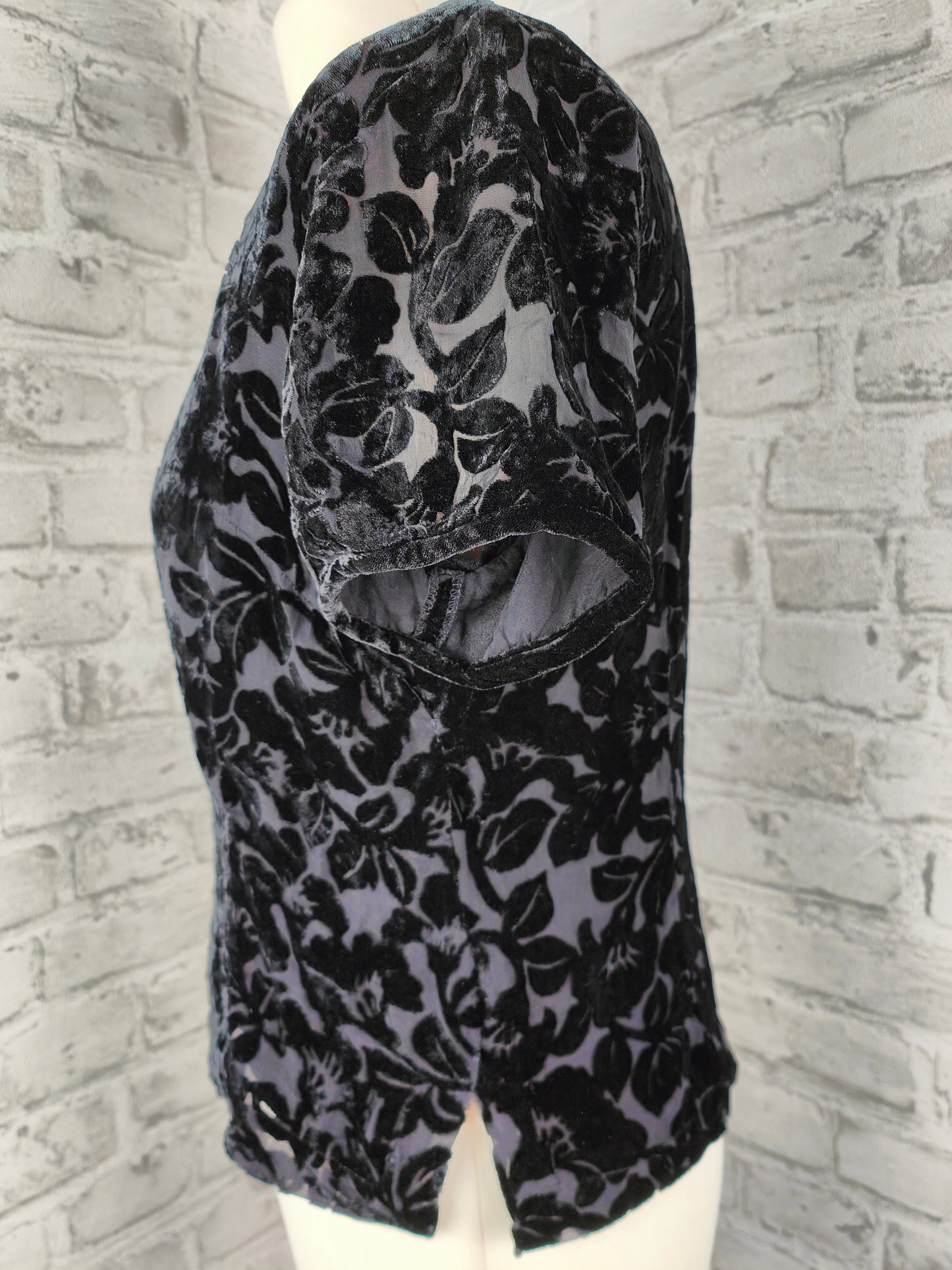 Ensemble 2 pièces jupe en velours jupe en velours noir mini jupe fermée et haut en velours dévoré motif floral haut en velours de soie style gothique festif sombre ensemble de vêtements de combinaison