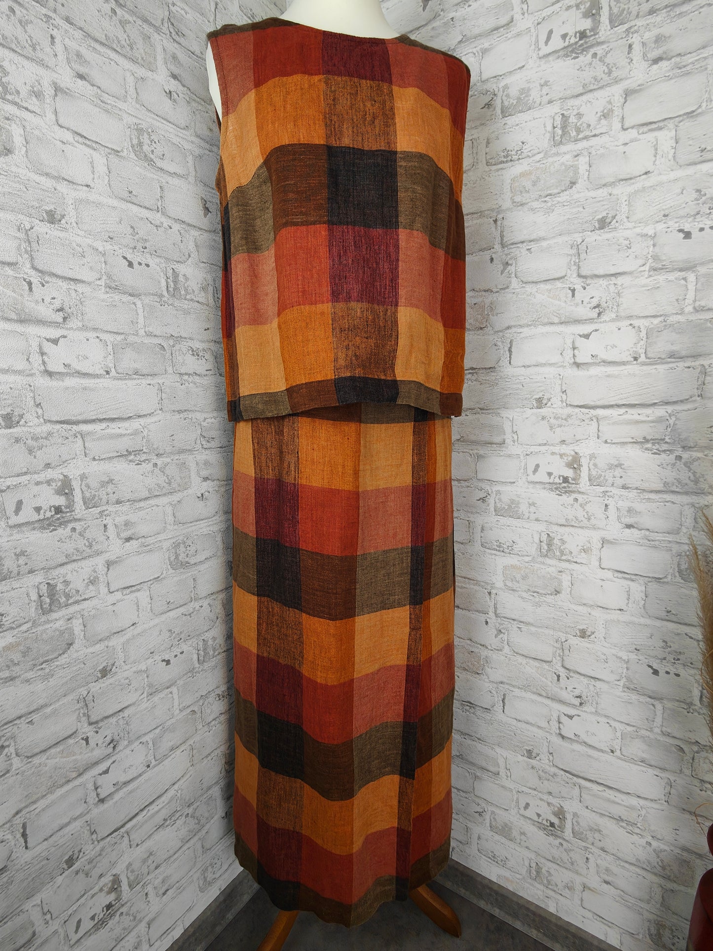 Ensemble de vêtements 2 pièces en lin, jupe longue et haut, tons terre de raton laveur, imprimé bloc biologique d'été, sans manches, couleurs d'automne, style bundle