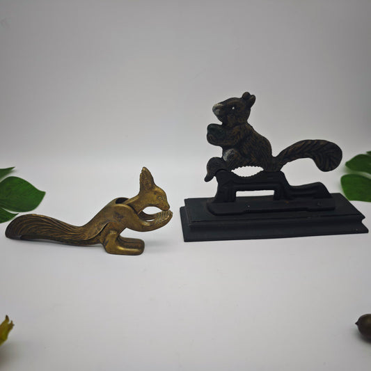 Nutcracker squirrel cast iron on wooden base or brass gold-colored selection metal