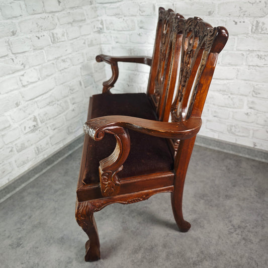 Banc de poupée Art Nouveau en bois sculpté à la main avec revêtement en velours marron meuble ancien miniature fait main