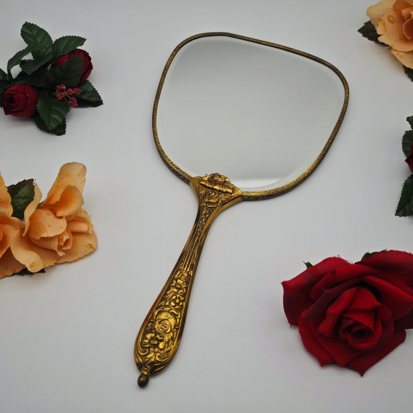 Handspiegel Messing Rosenstickerei Jugendstil Facettenschliff Vintage Vanity