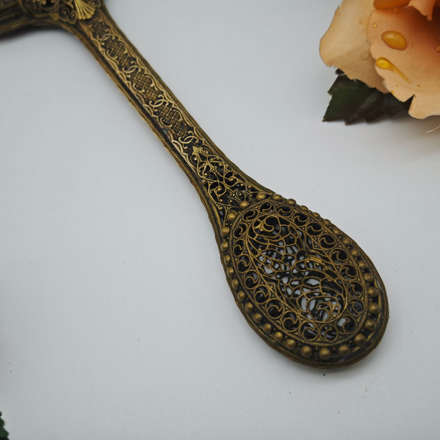 Handspiegel Messing Filigran Facettenschliff Vintage Rosenstickerei 31 cm Vanity