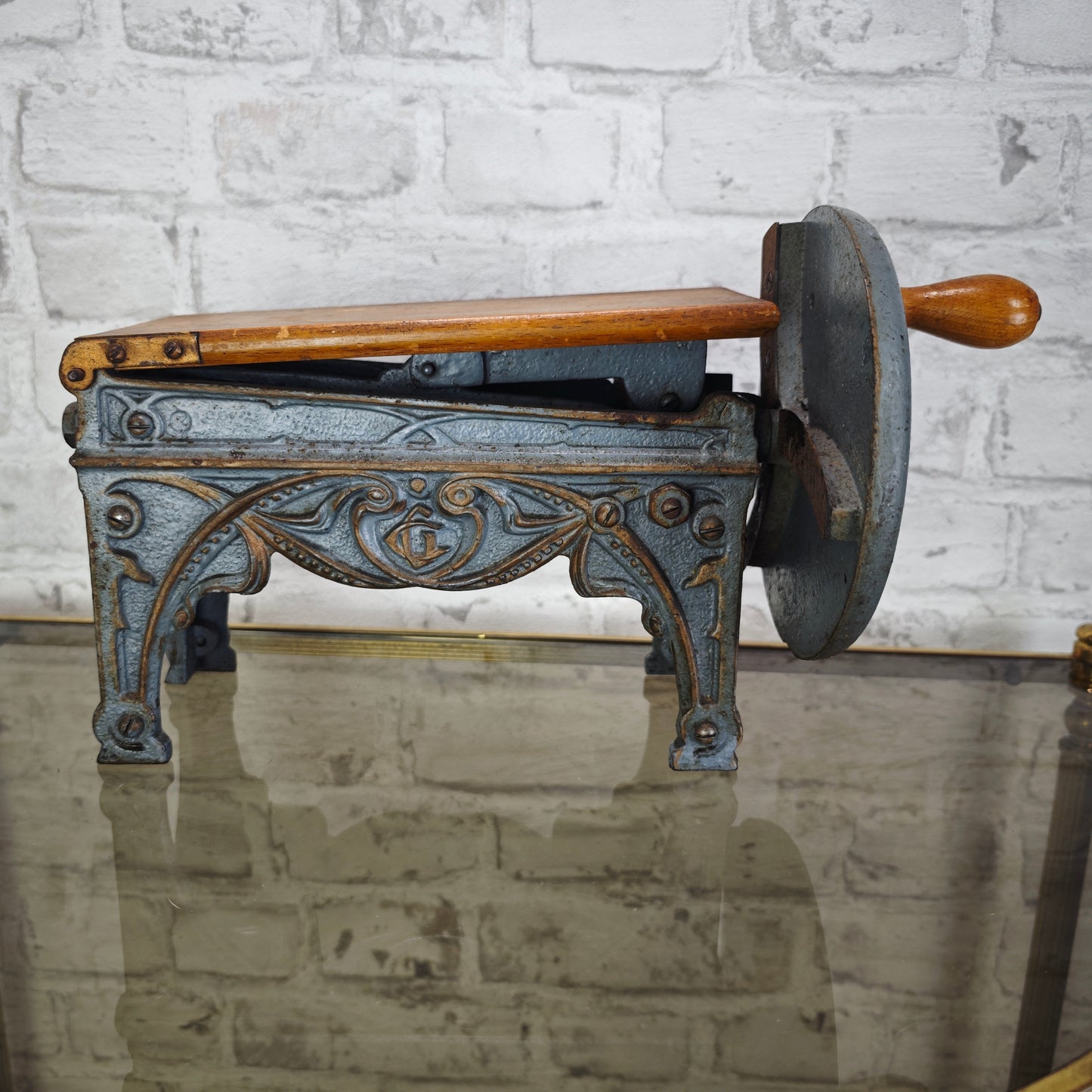Antiker Tabakschneider Teck 1 Jugendstil Gusseisen Kurbel Tabakschneidemaschine
