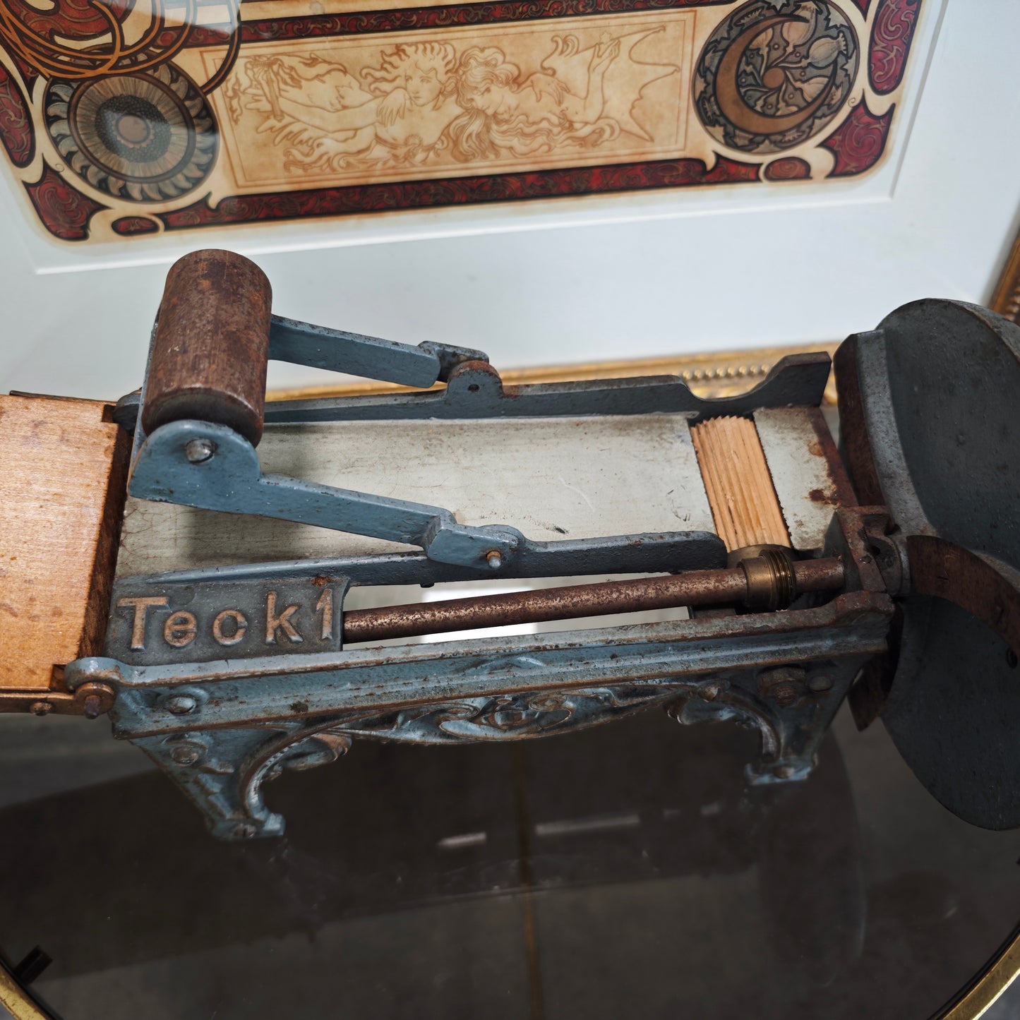 Antiker Tabakschneider Teck 1 Jugendstil Gusseisen Kurbel Tabakschneidemaschine