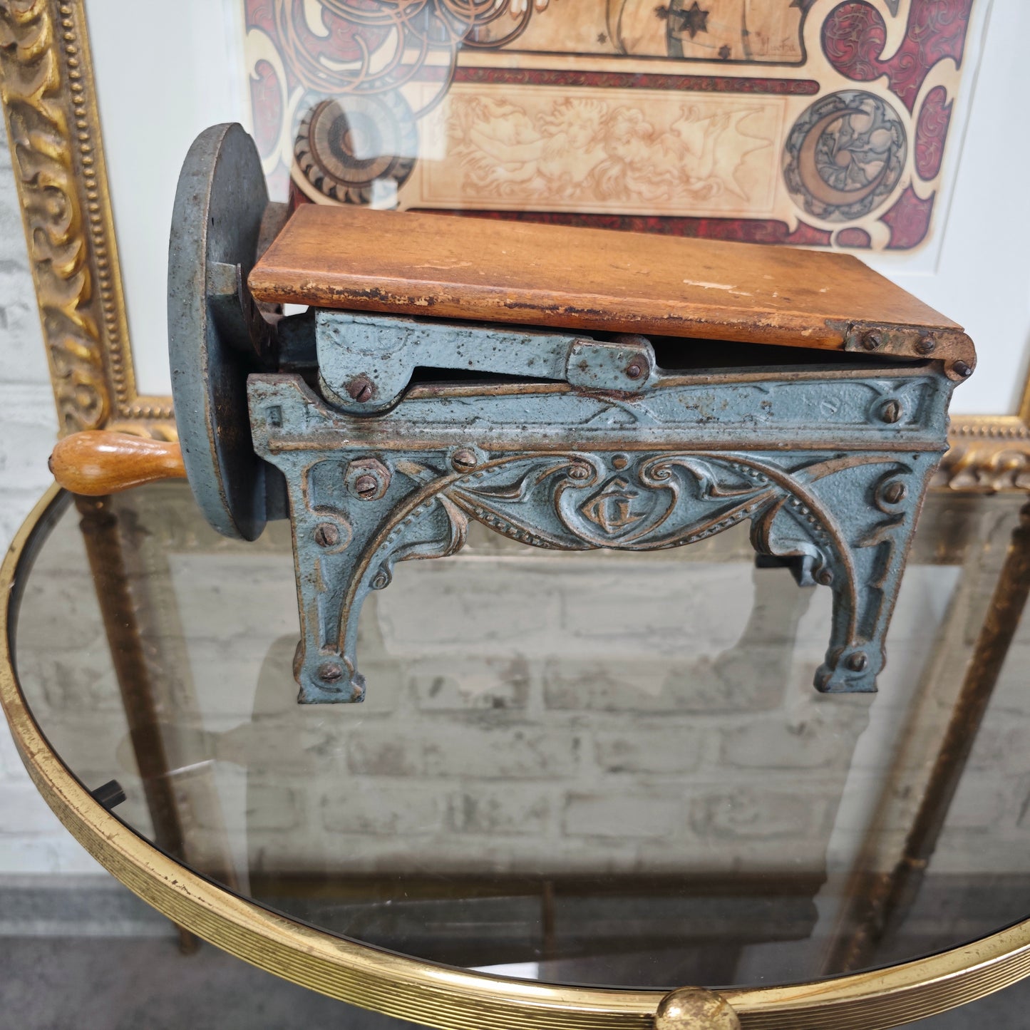 Antiker Tabakschneider Teck 1 Jugendstil Gusseisen Kurbel Tabakschneidemaschine