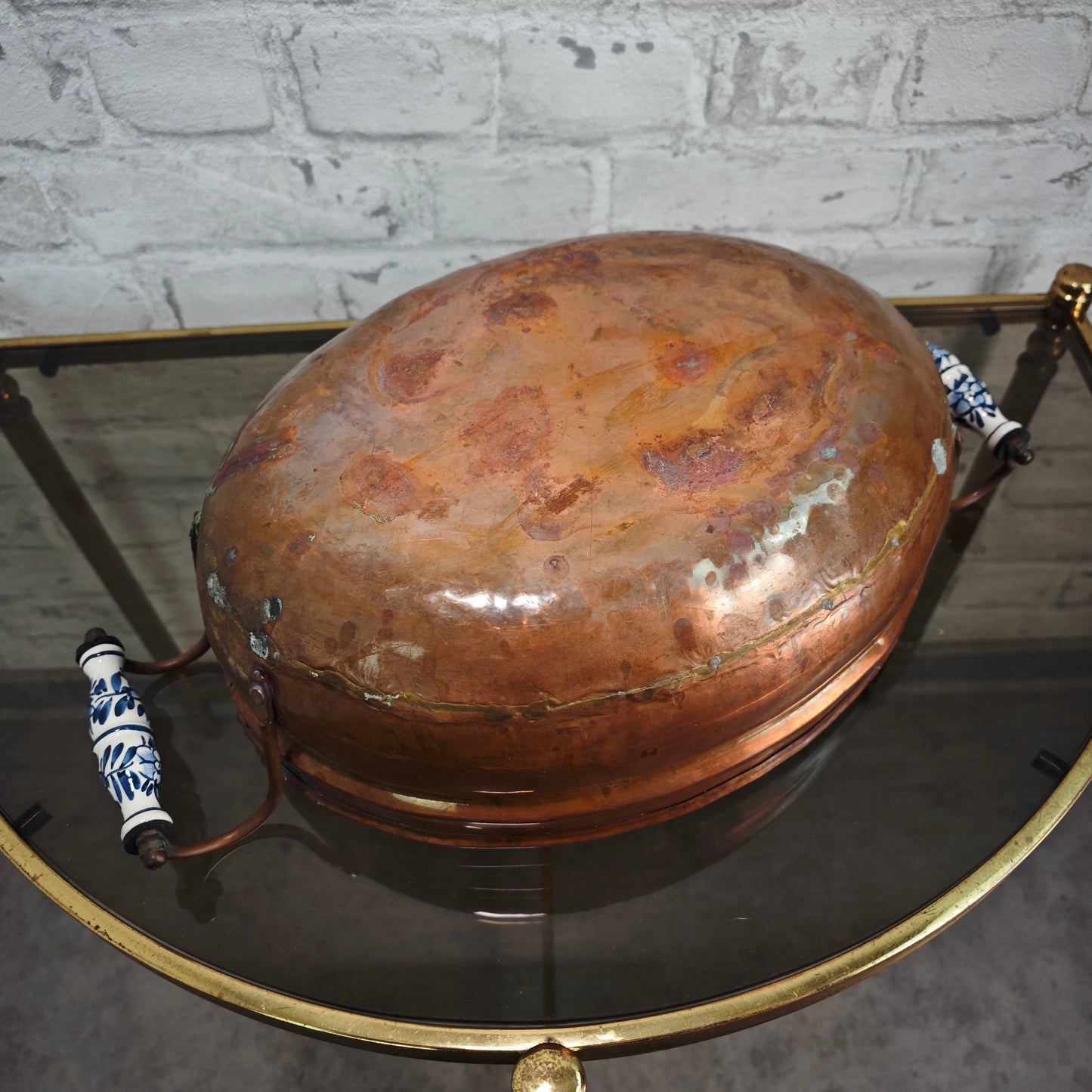Antike Kupfer Jardiniere oval mit weißen blauen Keramikgriffen 40 cm Pflanzgefäß Vintage Deko