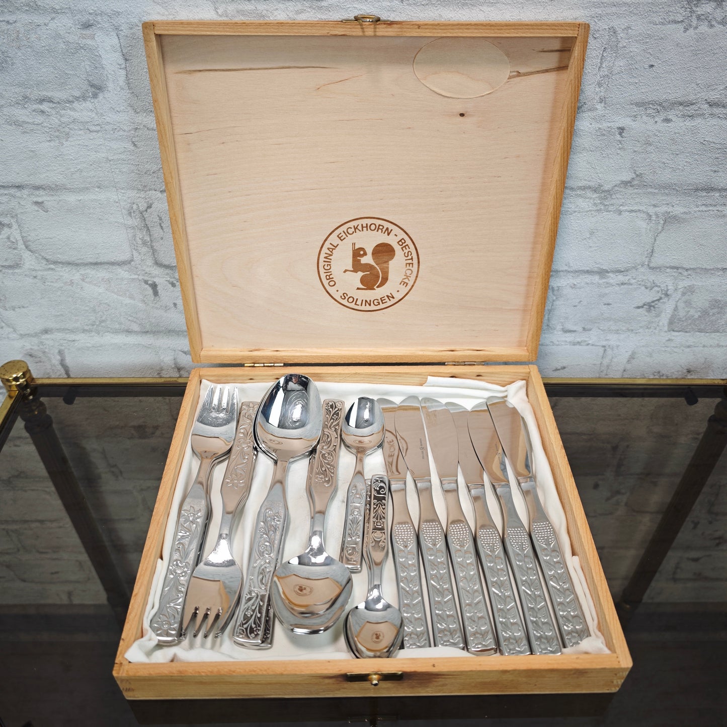 Eickhorn Chalet Besteckset 24-teilig Edelstahl für 6 Personen mit Holzkiste und Blumenornamenten Vintage Silberfarben