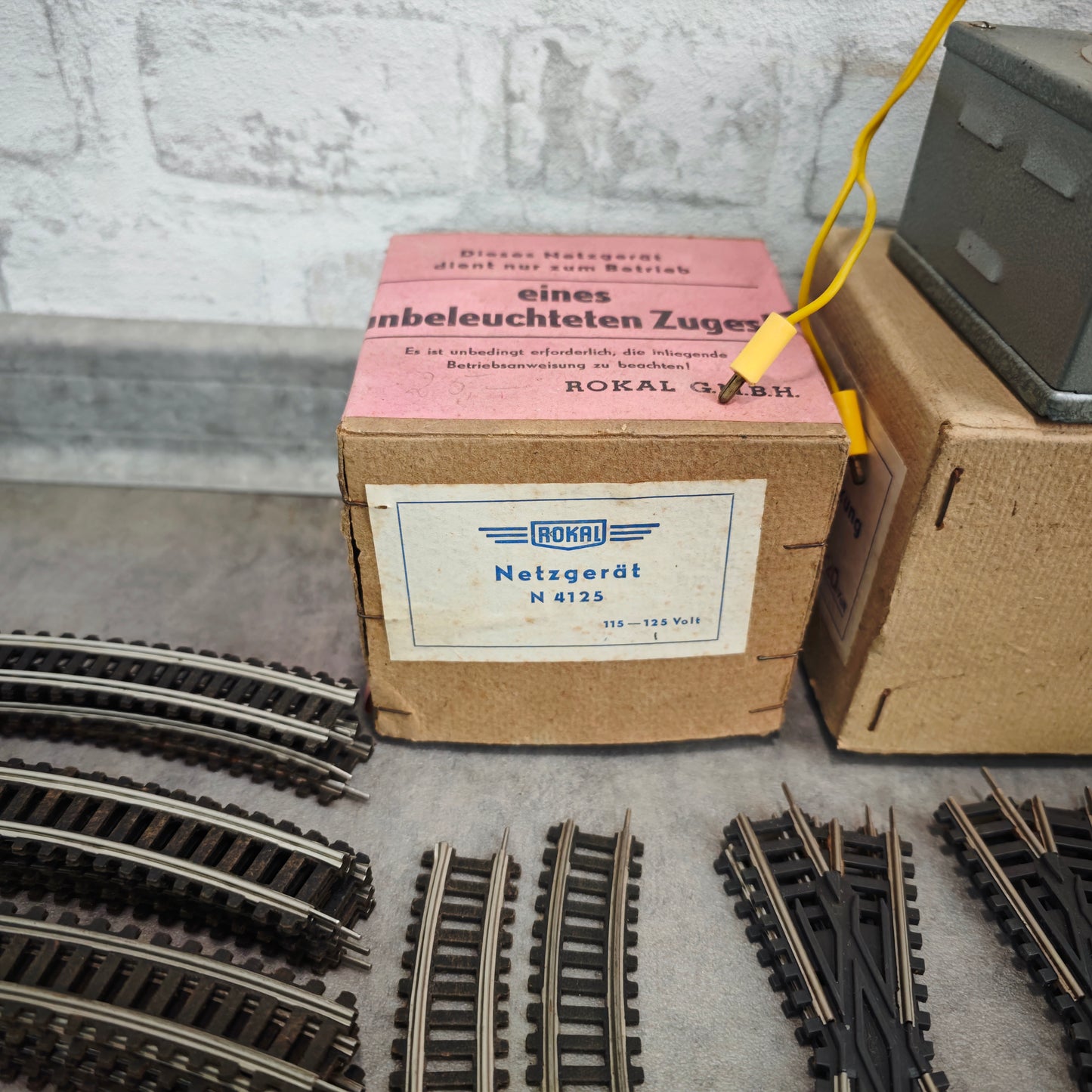 Rokal TT Konvolut DB Triebwagen Schienen Trafo Fahrregler Netzgerät OVP ungeprüft Modellbahn Sammlung