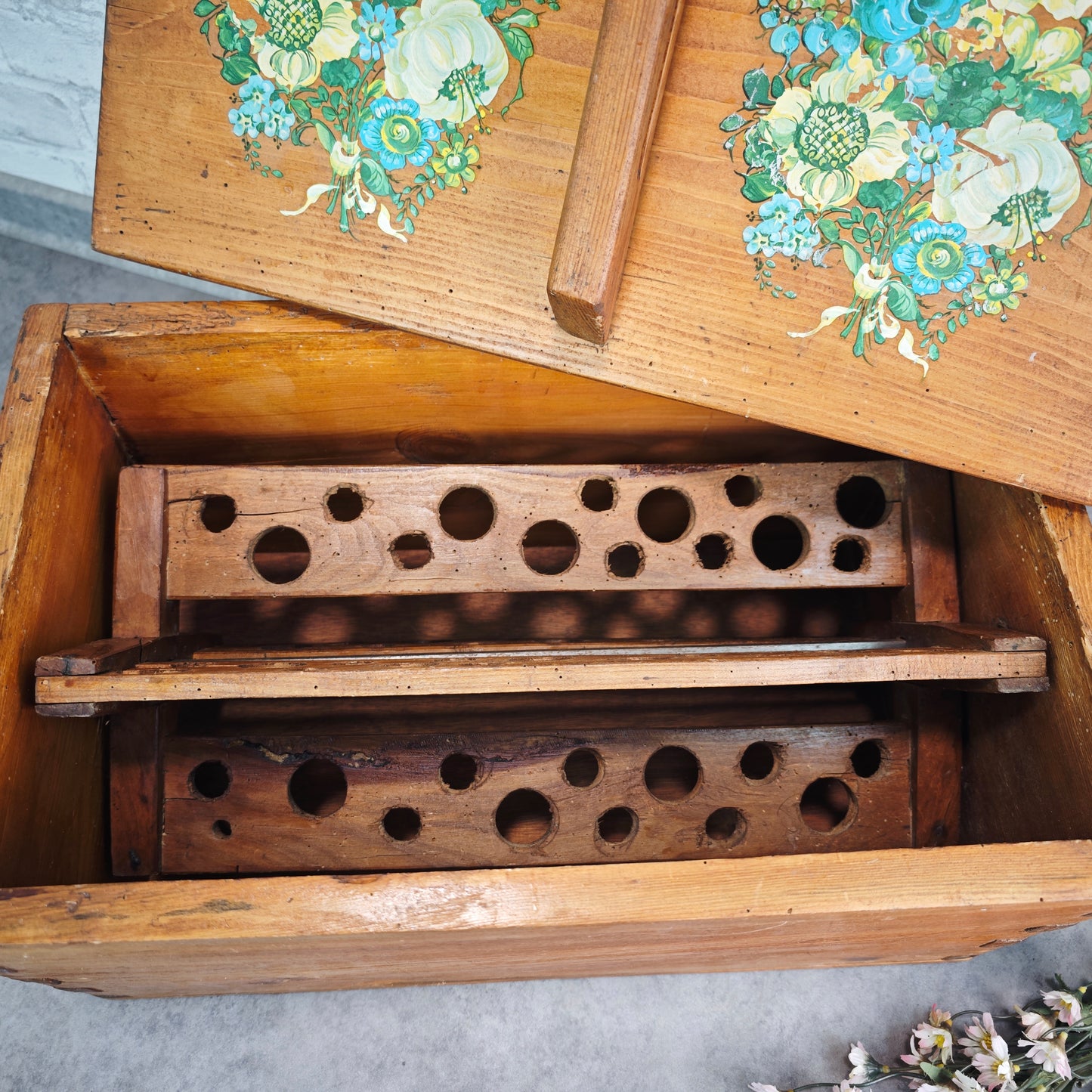Antike Butterschleuder Holz mit Kurbel und Blumenmotiv Butterfass Landhausdeko Vintage
