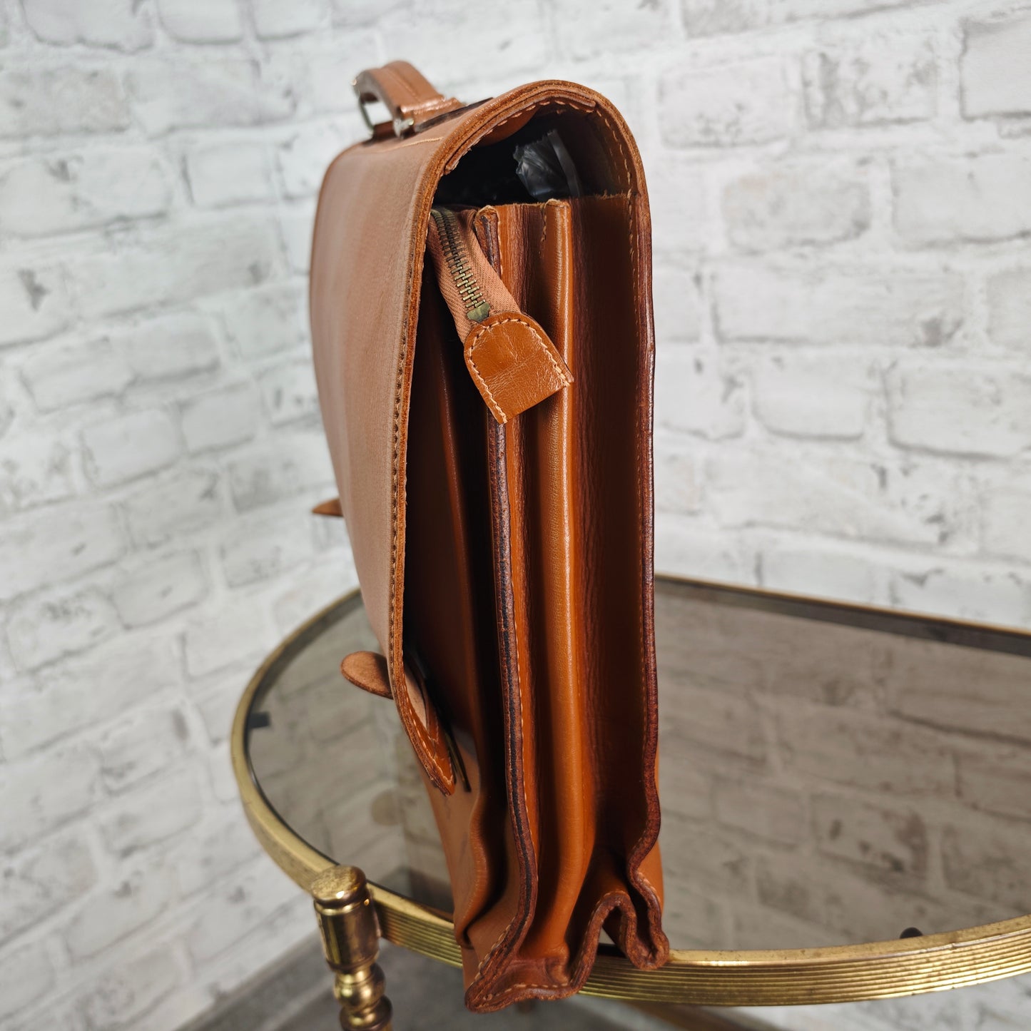 Ledertasche Aktentasche braun Lehrertasche aus Leder mit Messingverschlüssen, Lehrertasche mit drei Innenfächern
