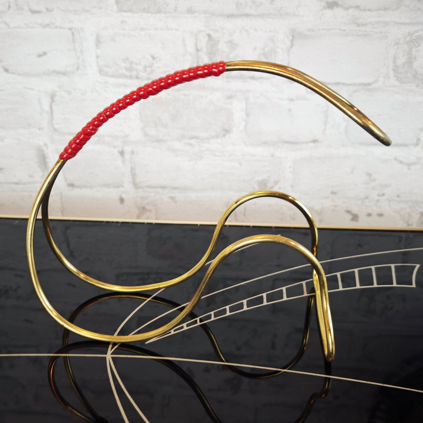 Midcentury Flaschenhalter Messing goldfarben String Ära Weinhalter 50er Jahre Retro