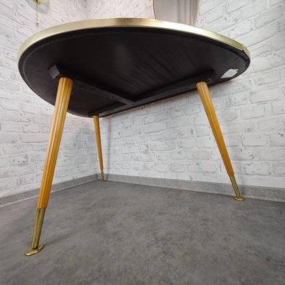 Midcentury Nierentisch schwarz Marmoroptik 50er Jahre Dreibein Messingrand Holzbeine Space Age Rockabilly