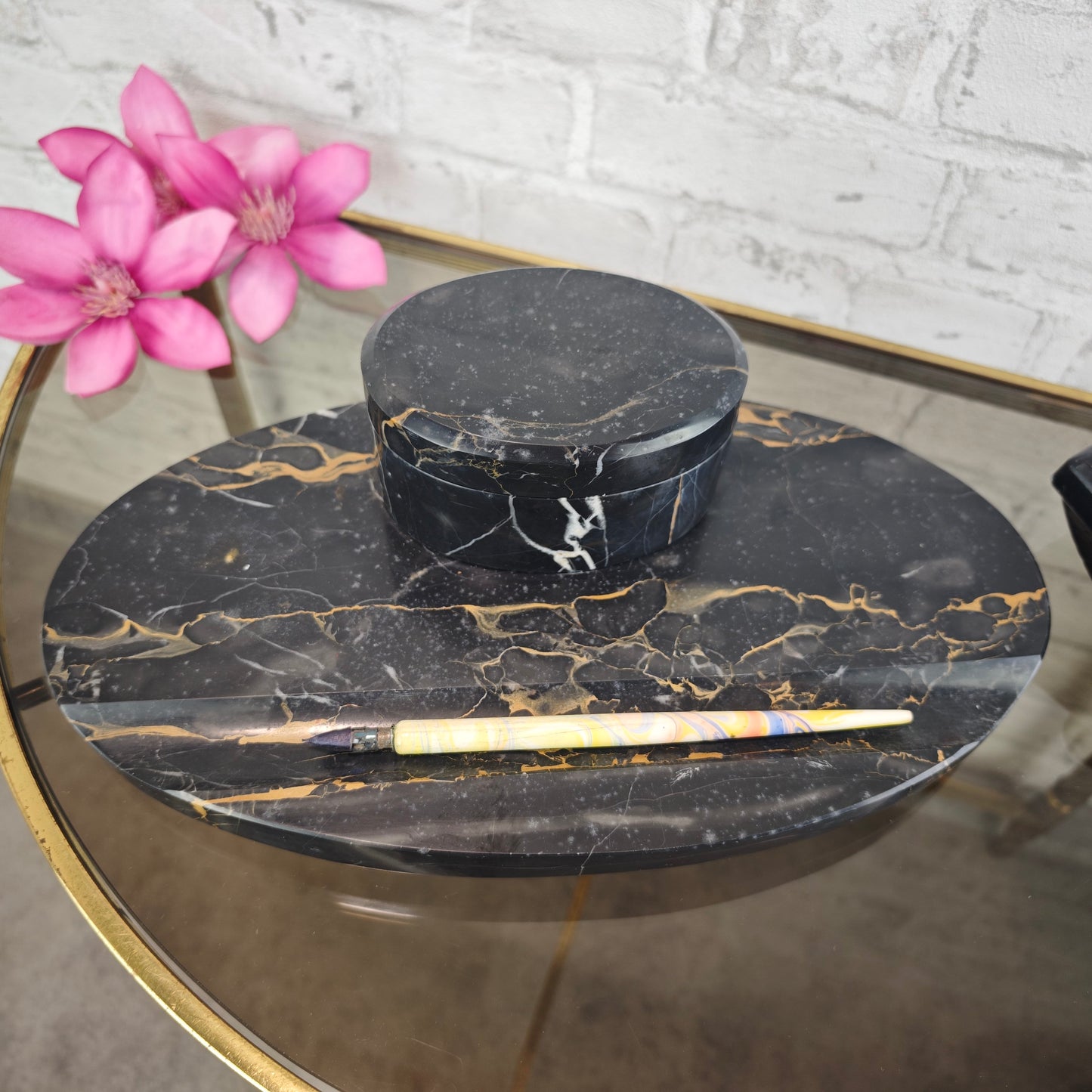 Art Deco Tintenfass Schreibtischset Marmor schwarz mit Löschwiege Glastintenfässer Vintage Schreibtischgarnitur