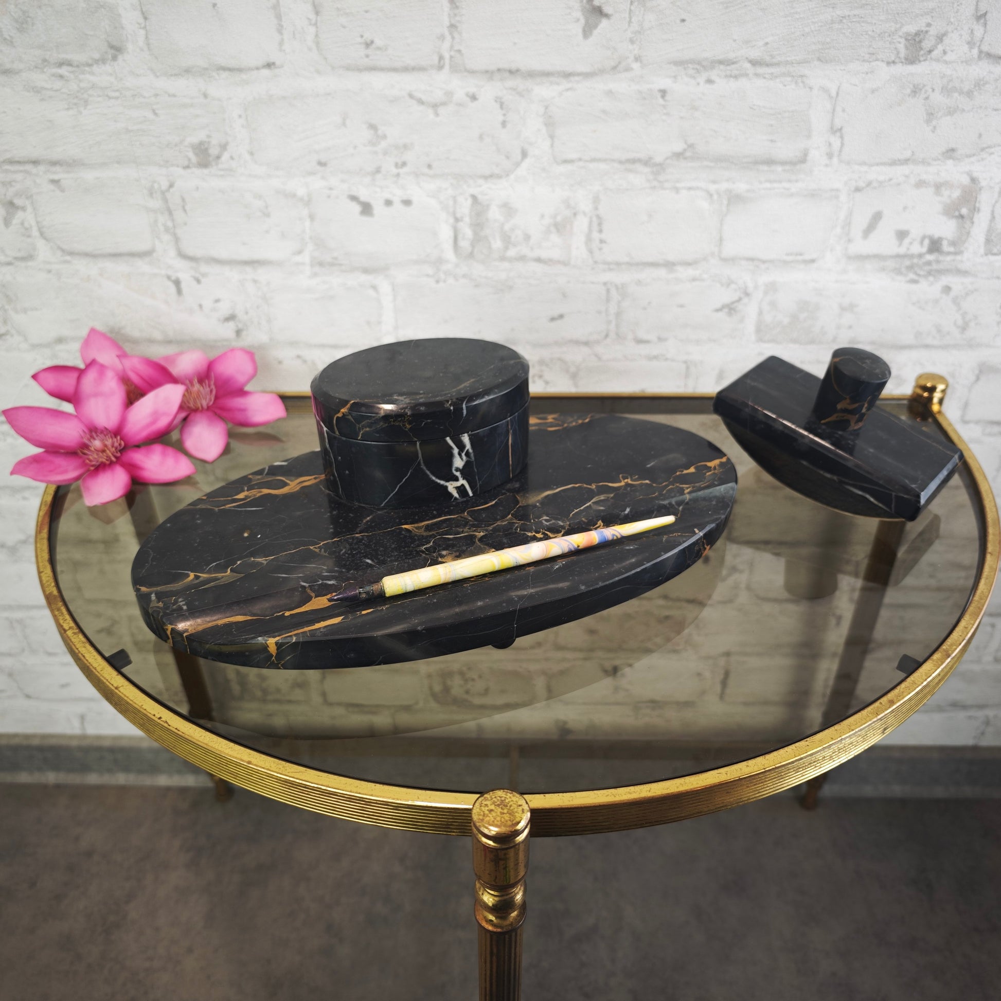 Art Deco Tintenfass Schreibtischset Marmor schwarz mit Löschwiege Glastintenfässer Vintage Schreibtischgarnitur