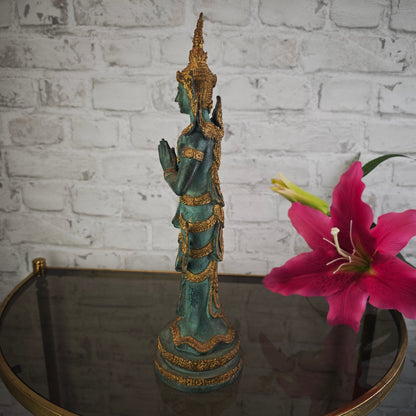 Thai Thepphanom Figur Bronze Patina 38 cm Messingguss stehende Deva Anjali Mudra Tempelwächter Statue Meditationsraum Yoga Deko