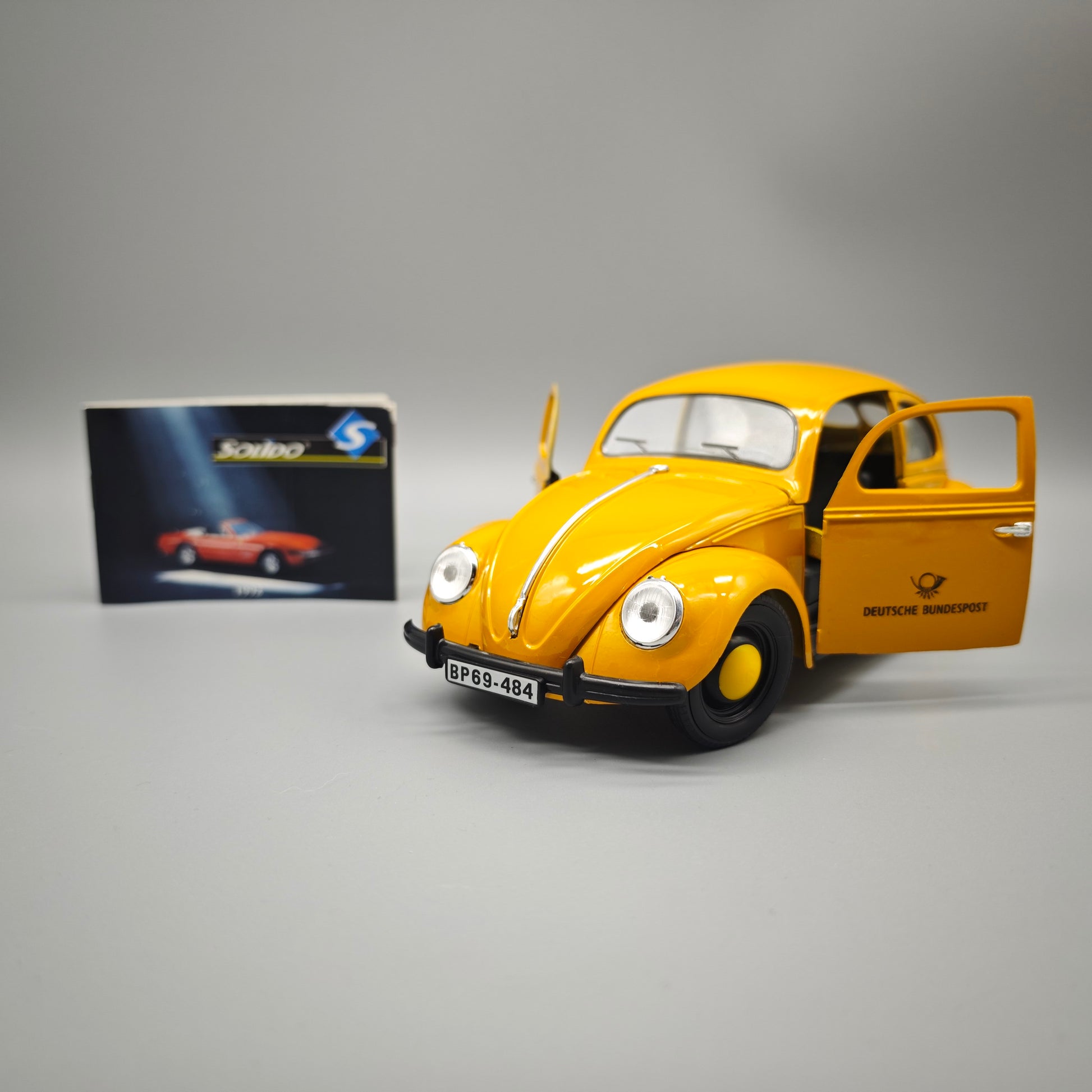 Solido VW Käfer Brezel Deutsche Bundespost gelb 1:17 Modellauto Metall Kunststoff vintage