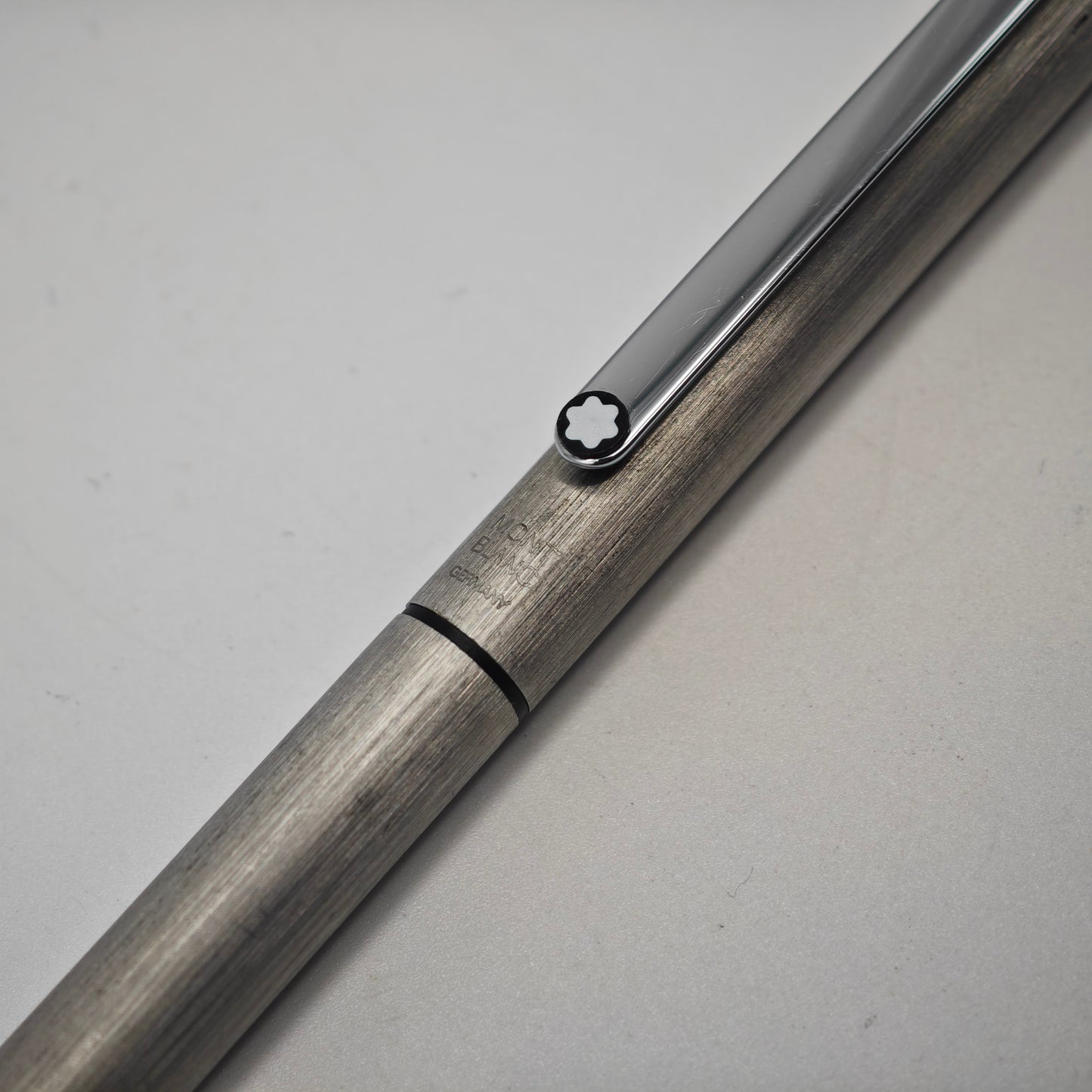 Montblanc Slimline 2 Farben Kugelschreiber Edelstahl gebürstet silber Drehmechanik Vintage 13,5 cm Schreibgerät