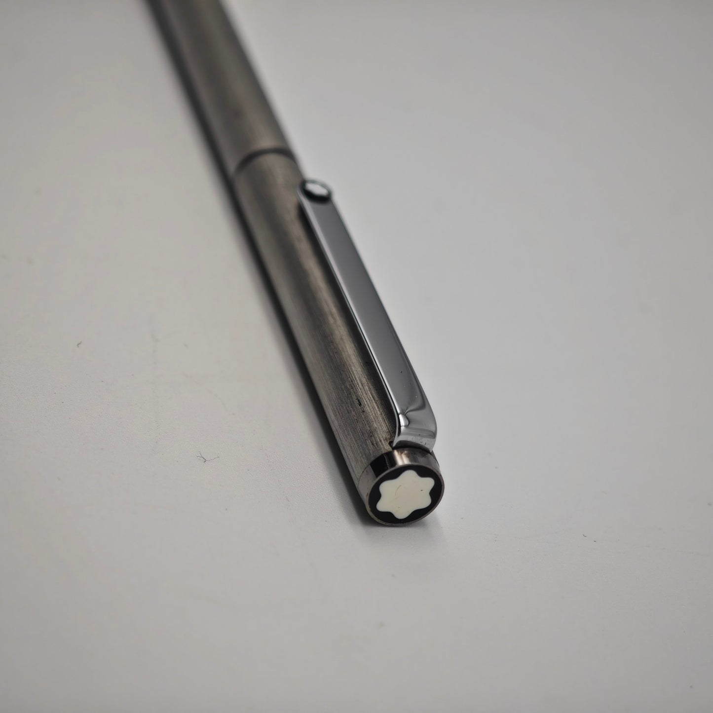 Montblanc Slimline 2 Farben Kugelschreiber Edelstahl gebürstet silber Drehmechanik Vintage 13,5 cm Schreibgerät