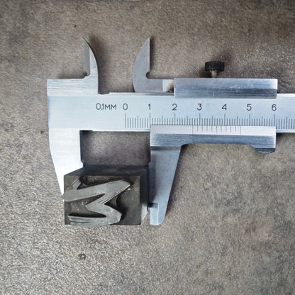 Bleisatz Plakatschrift 72 pt und 36 pt Didot Lettern Buchdrucksatz Brush Buchdruck