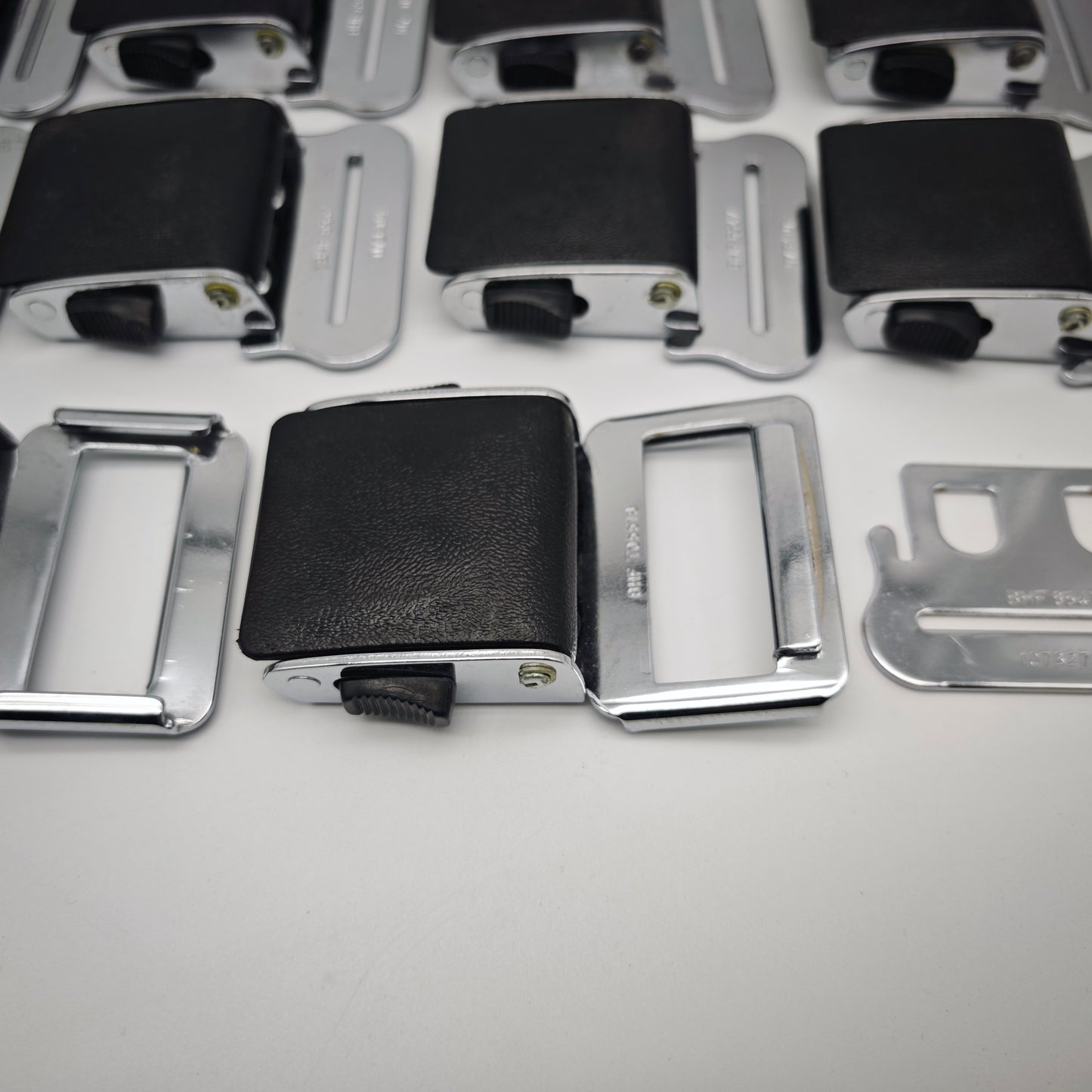 10x Geypa Lyfe Lok II Sicherheitsgurt Verschluss 1960er 1970er Metall Schwarz Oldtimer BHF 705119 Konvolut