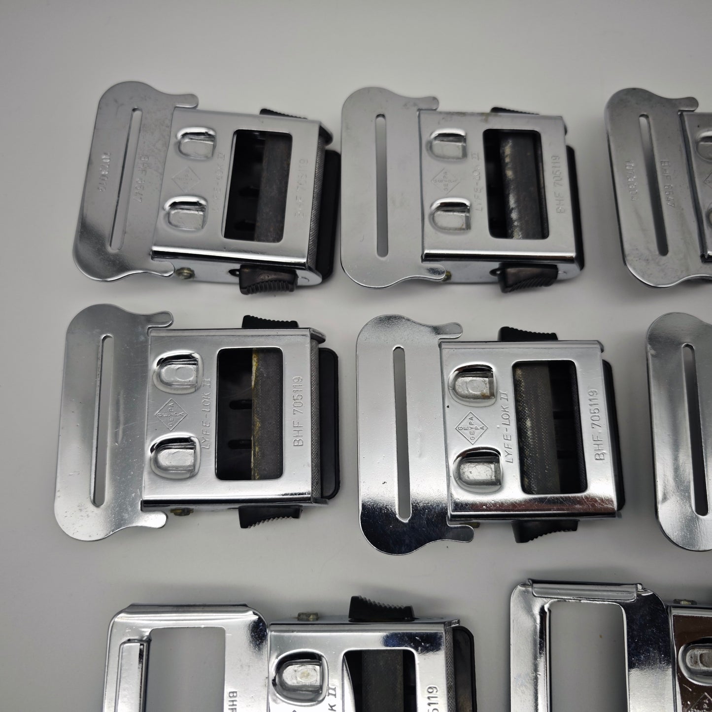 10x Geypa Lyfe Lok II Sicherheitsgurt Verschluss 1960er 1970er Metall Schwarz Oldtimer BHF 705119 Konvolut
