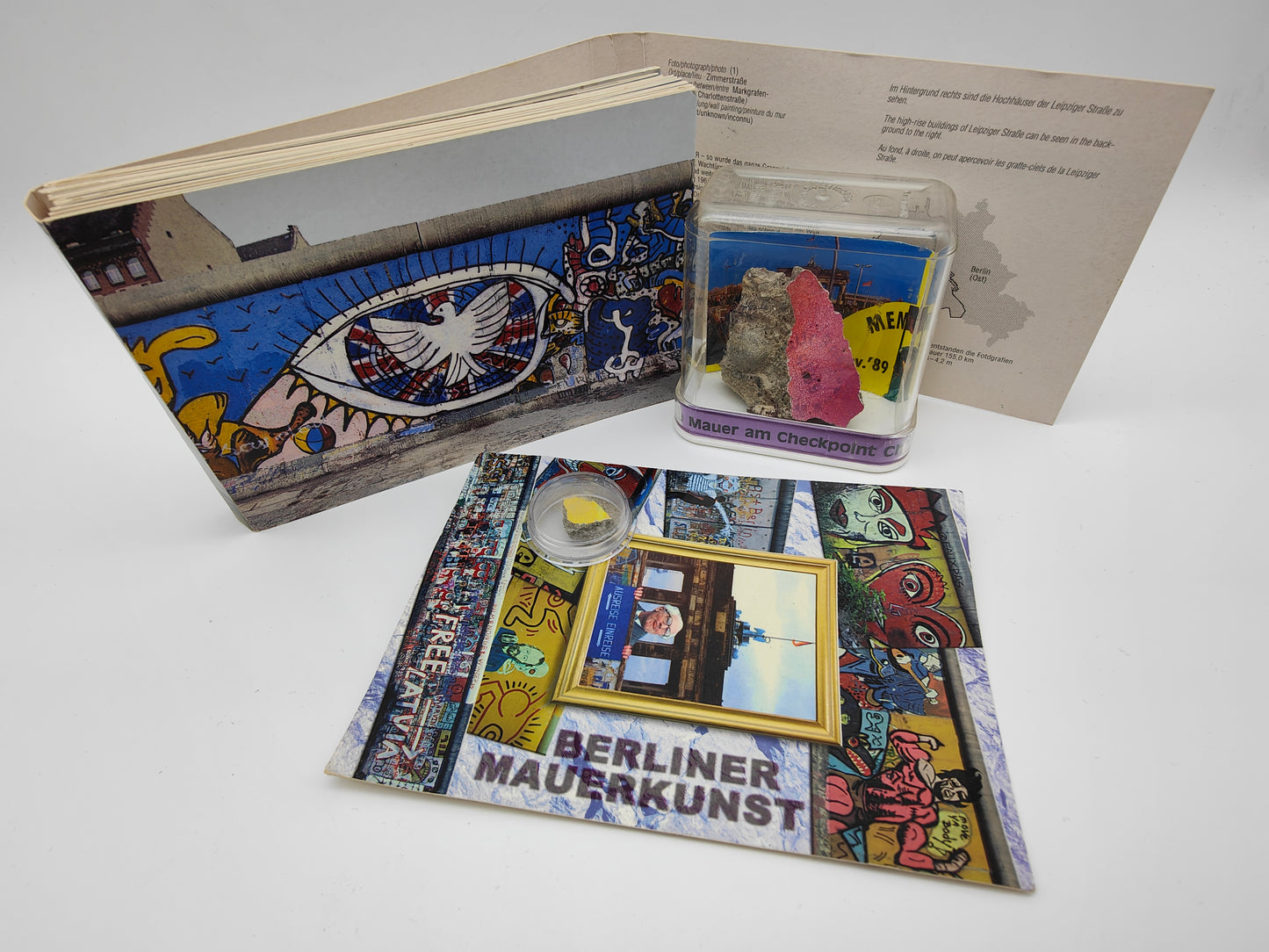 Set Berliner Mauer Stücke Postkarten DDR Checkpoint Charlie Ostalgie Mauerkunst Ostberlin GDR Wiedervereinigung Deutsche Geschichte Mauerfall Deutschland Souvenir Postkarten