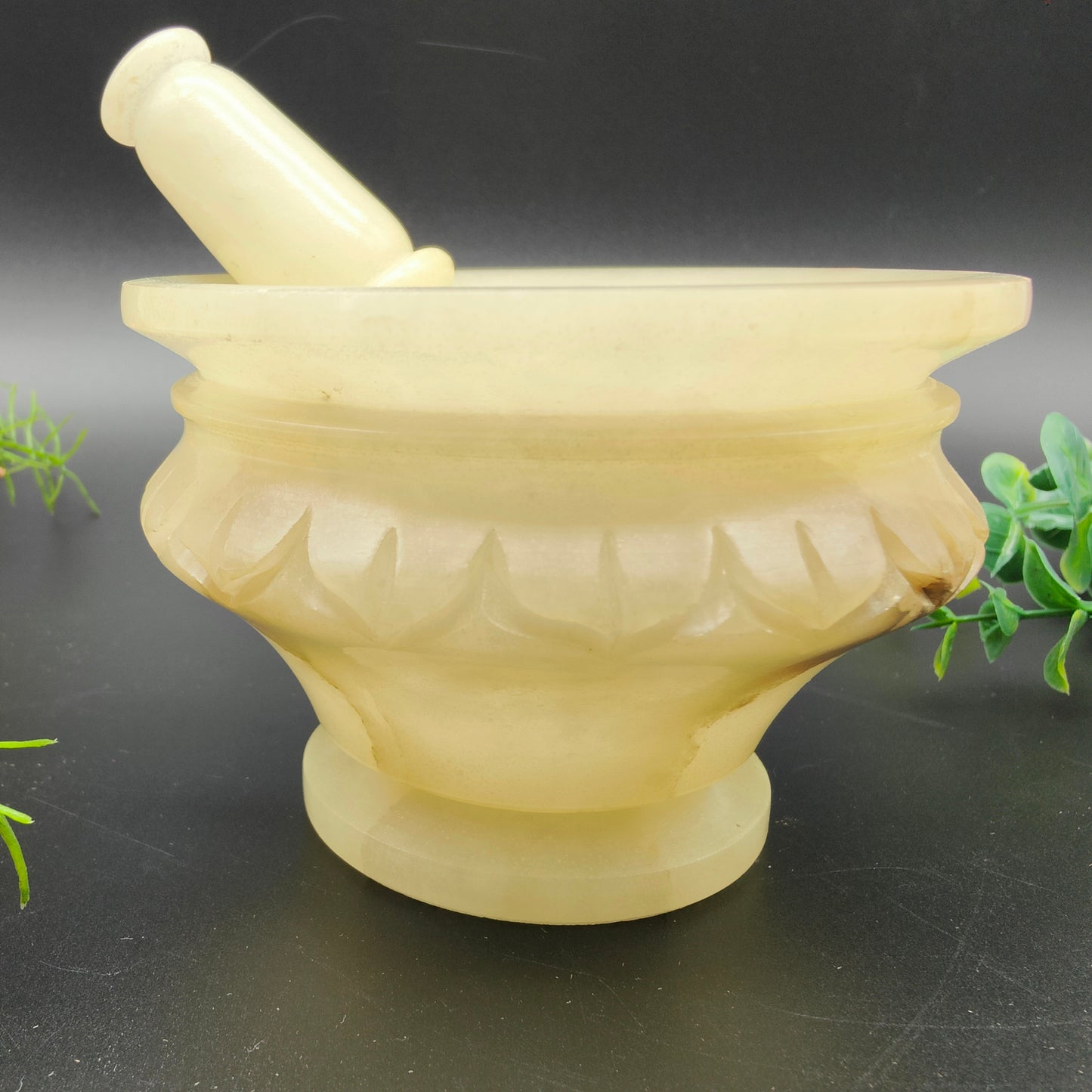 Mörser und Stößel Alabaster geschnitzt 12 cm Mortar Pestle Pistill Stein Spanien Kräuter Küche Gewürze Apotheke Dekoration Handarbeit