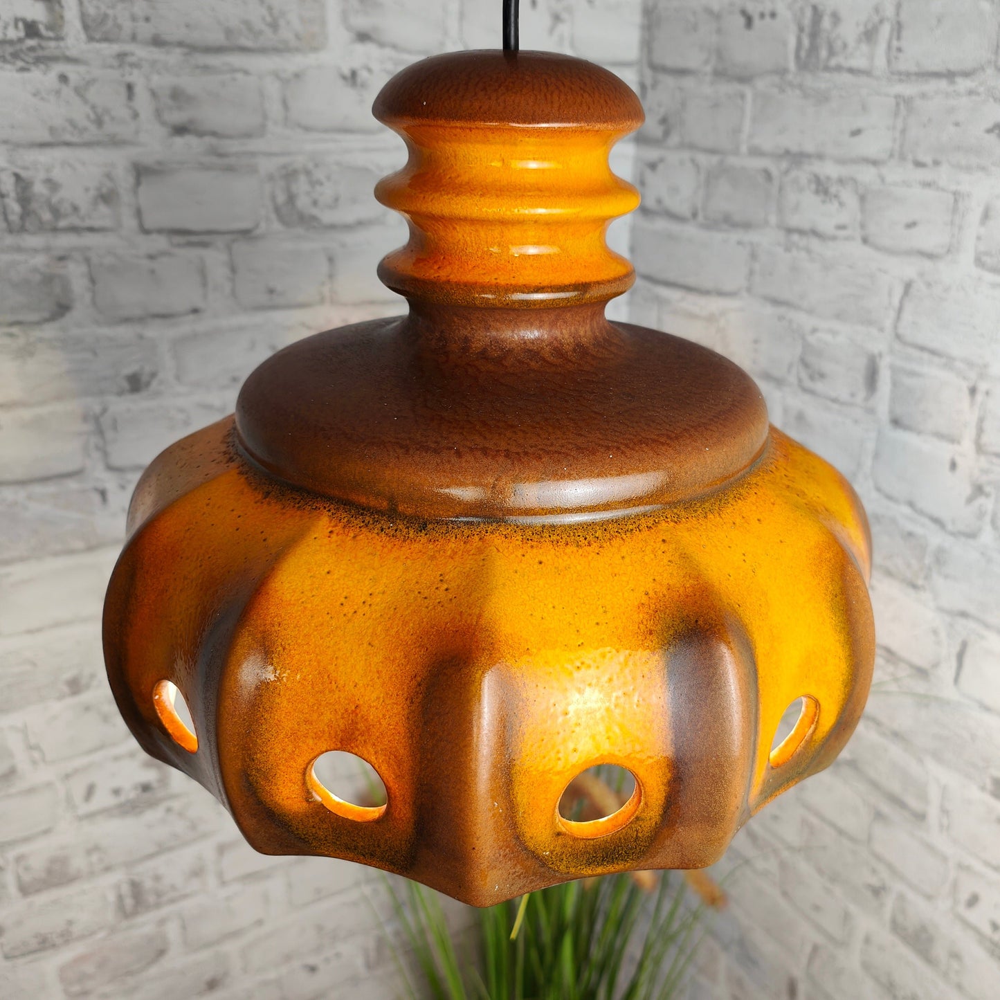 Fat Lava UFO Lampe orange braun Hängelampe Pendelleuchte Mid Century Keramik West German pottery 60s 70s Design Kürbis Deckenlampe Leuchte