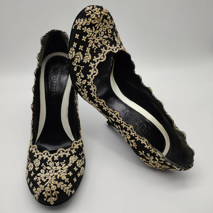 Alexander McQueen High Heels lace Gr. 39 schwarz ivory bestickt Absatz Leder Blumenspitze floral Nostalgie Hochzeit Schuhe