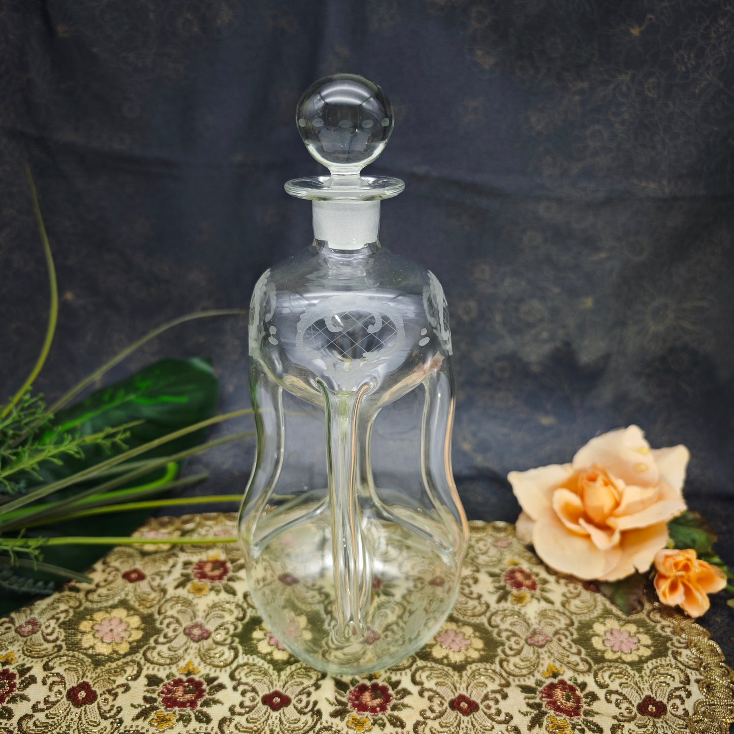 Glas Flasche Jugendstil geschliffen Gluckerflasche 24 cm Karaffe Handarbeit Dekanter Stopfen Gefäß vintage Hexe Academia Nostalgie Glaskunst