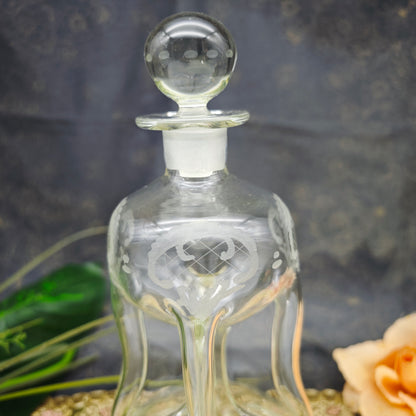 Glas Flasche Jugendstil geschliffen Gluckerflasche 24 cm Karaffe Handarbeit Dekanter Stopfen Gefäß vintage Hexe Academia Nostalgie Glaskunst