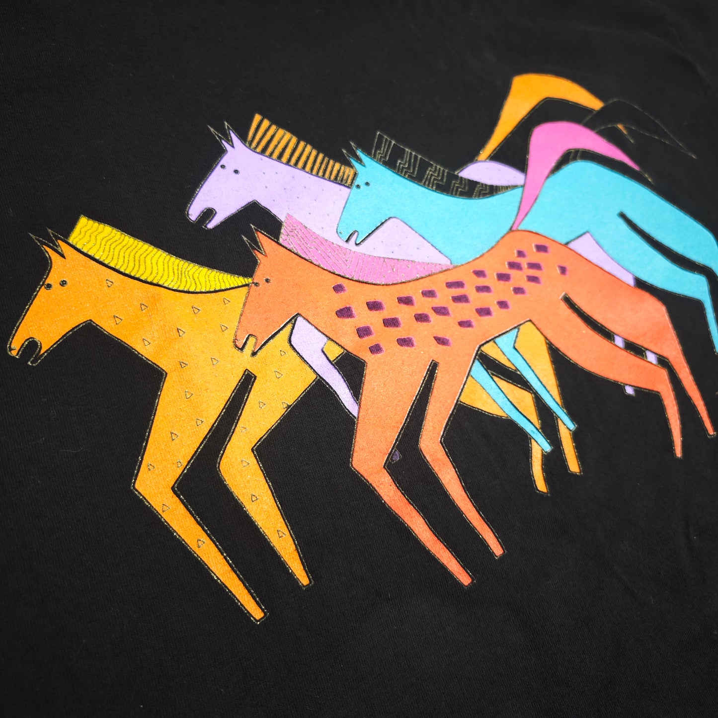 Laurel Burch Elk Canyon Mares T-Shirt Tee schwarz Pferde 1980er Onesize popart Kunst 80s Shirtkleid 90er Kunstdruck art hoe outfit vaporwave