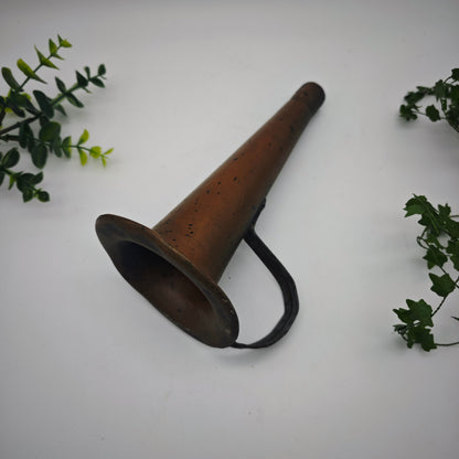 Antiker Trichter aus Kupfer altes Megaphon Naturtrompete ale muller Megafon Signalhorn Horn Instrument Signaltrompete kurios