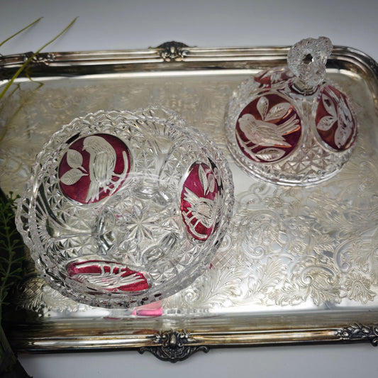 Bonboniere Kristallglas geschliffen Vogel rot Bleikristall funkelnd Kristall edel festlich vintage Zuckerdose Konfektschale