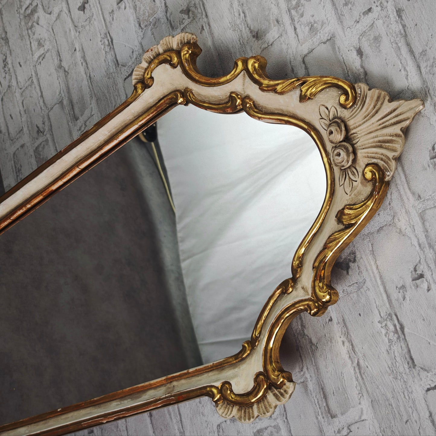 Spiegel Barock Wandspiegel weiß gold geschnitzt Rosen 89x47 cm Shabby Chic Rokoko Stil Vintage