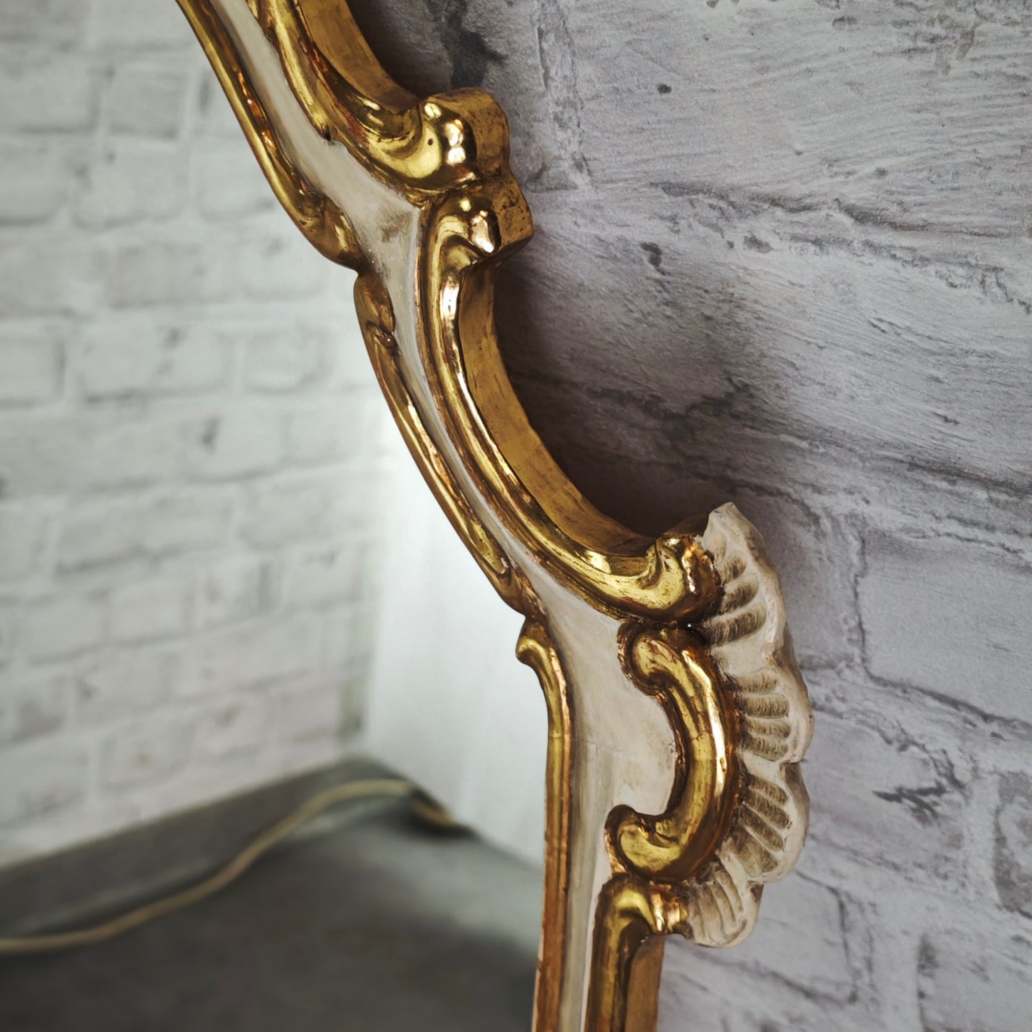 Spiegel Barock Wandspiegel weiß gold geschnitzt Rosen 89x47 cm Shabby Chic Rokoko Stil Vintage