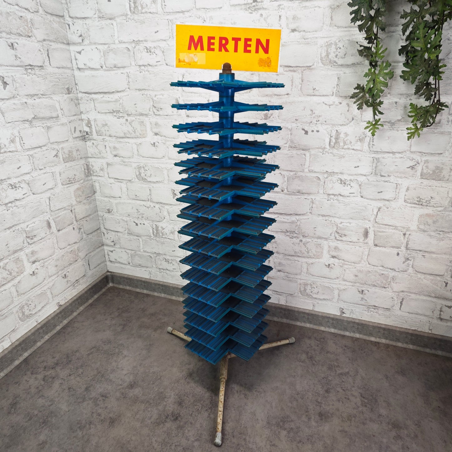 Merten Display Aufsteller Vintage Figurenständer Modellbau Kunststoff Laden