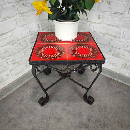 Blumenhocker Fliesen rot Pflanzenständer Schmiedeeisen Midcentury Blumentisch