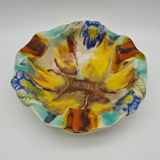 Aschenbecher mit Laufglasur und Blumenrelief vintage Schlickerguss