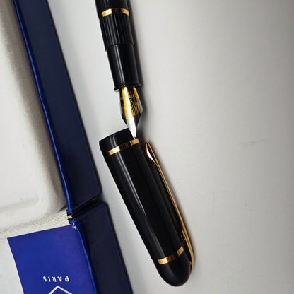 Waterman Phileas Füllfederhalter Set mit Tinte & Geschenkbox Füller – Schwarz/Gold – Paris
